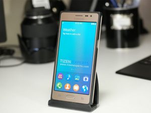 Samsung-Z3-Developer-Device-TM1-Tizen-Experts-14-696x522